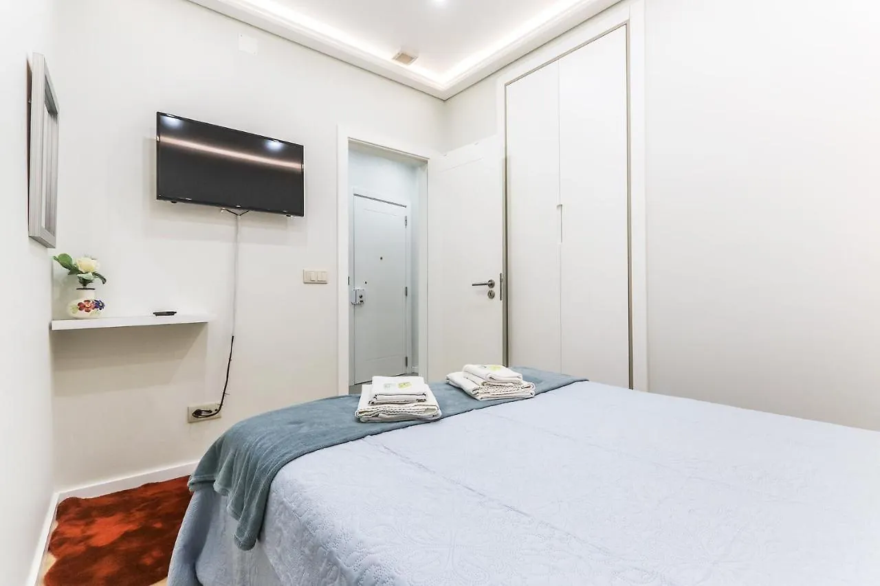 Apartment Vita Portucale ! Moscavide Casa Branca W/ Terrace Lisbon